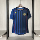 Barcelona Retrô 2004/05 fora de casa